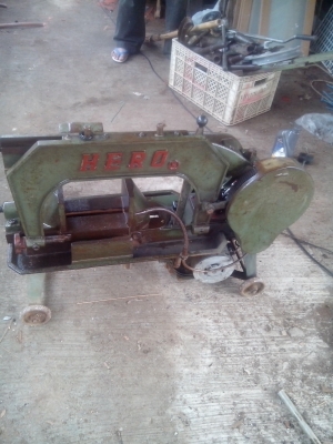 แท่นเลื่อยฮีโร่แบบหล่อเย็น