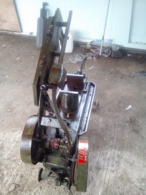 แท่นเลื่อยฮีโร่แบบหล่อเย็น