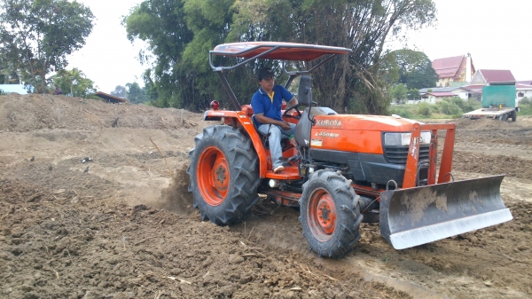 ขาย4508  DI    สวย สีเดิมๆ  พร้อมผาน 6*22 ตราช้าง ครับ