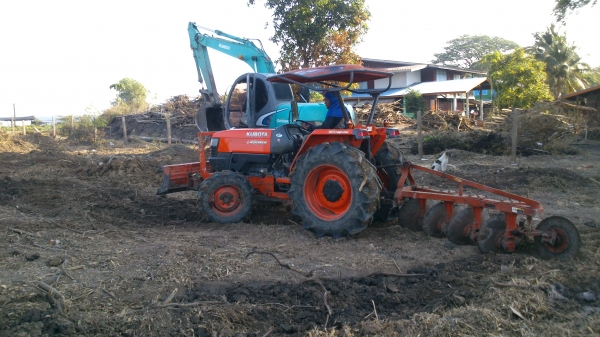 ขาย4508  DI    สวย สีเดิมๆ  พร้อมผาน 6*22 ตราช้าง ครับ