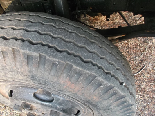 ขายด่วนรถ6ล้อดรั้ม115แรงม้ายาว3.6เมตร