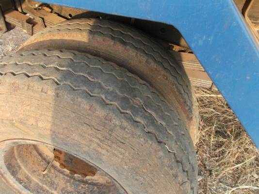 ขายด่วนรถ6ล้อดรั้ม115แรงม้ายาว3.6เมตร