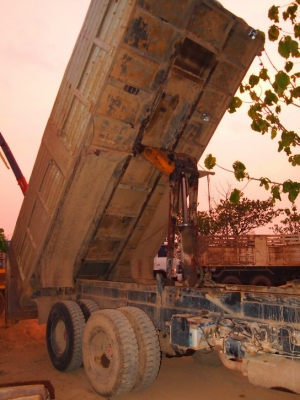 ขายรถบรรทุก 10 ล้อดั้ม Hino FM 3 M ปี 39 240 HP