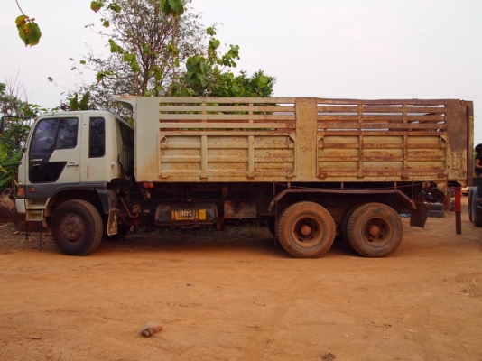 ขายรถบรรทุก 10 ล้อดั้ม Hino FM 3 M ปี 39 240 HP