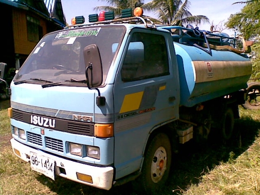 ขาย6ล้ออีซูซุNKRช่วงสั้น แท๊งน้ำ