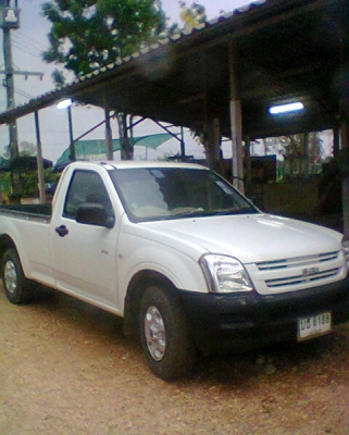 ขายดีแม็ค 2004  2500 CC. หน้าเดิมพร้อมใช้ โทร 081-9837056