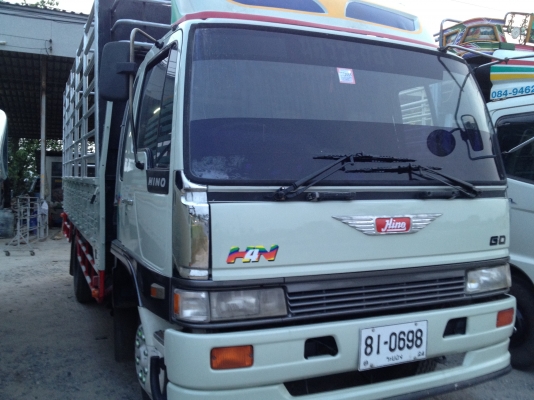ขาย 6 ล้อ HINO GD3W 165 แรงม้า ยาว 5.50 เมตร