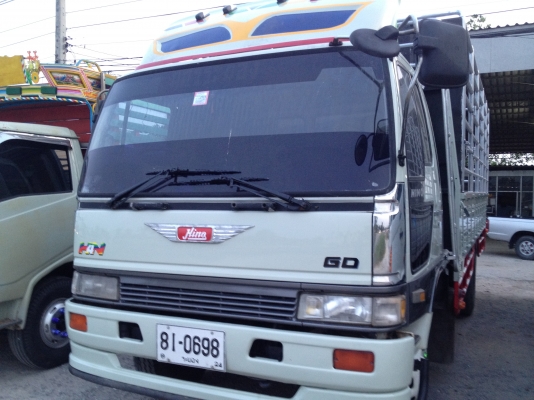 ขาย 6 ล้อ HINO GD3W 165 แรงม้า ยาว 5.50 เมตร