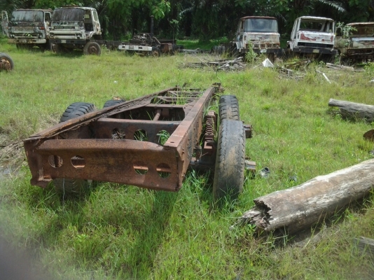 ISUZU แชสซีส 10 หัวยาวพร้อมเล่มทะเบียนพร้อมโอน