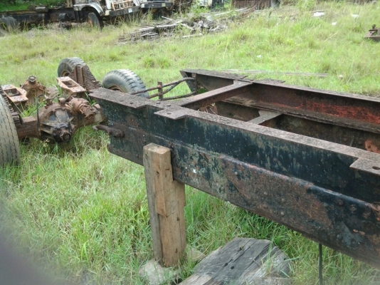 ISUZU แชสซีส 10 หัวยาวพร้อมเล่มทะเบียนพร้อมโอน