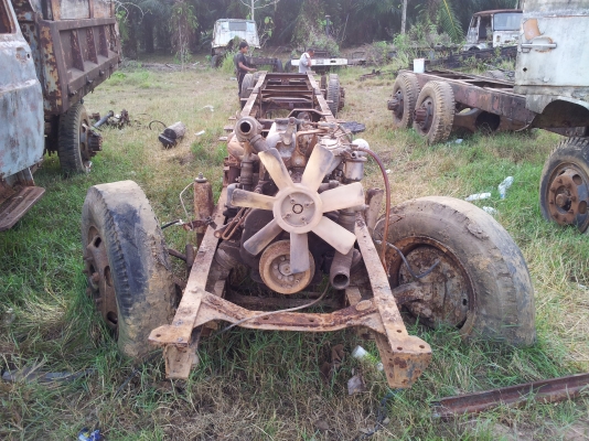 ISUZU แชสซีส 10 หัวยาวพร้อมเล่มทะเบียนพร้อมโอน