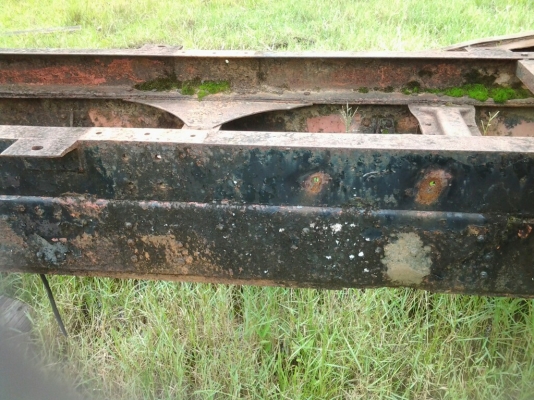 ISUZU แชสซีส 10 หัวยาวพร้อมเล่มทะเบียนพร้อมโอน