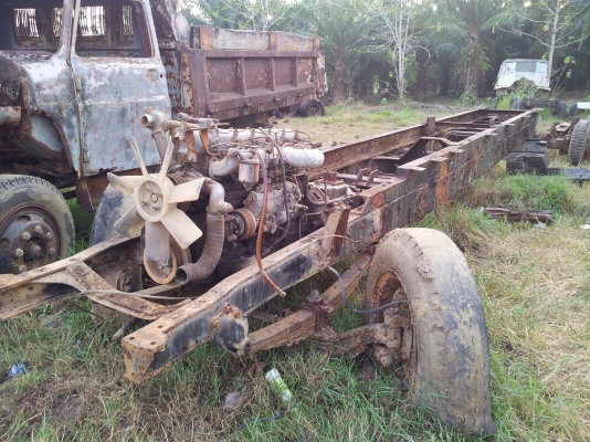 ISUZU แชสซีส 10 หัวยาวพร้อมเล่มทะเบียนพร้อมโอน