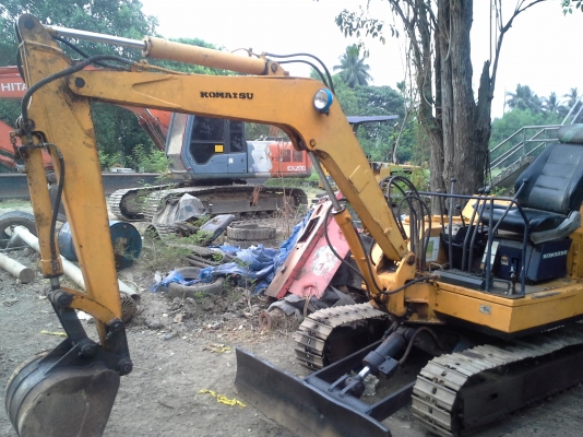ขายด่วนมากkomatsu pc30-3