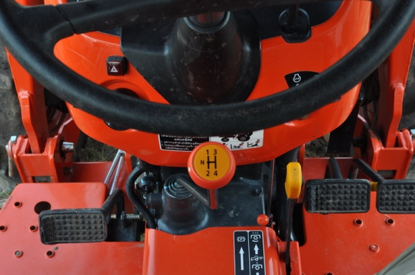 ขายรถไถคูโบต้า  L3608 แถมเครื่องคูโบต้า  12 hp 1ต้ว