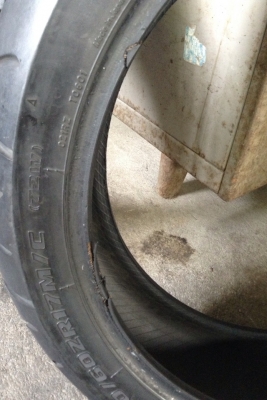 ขายยางราคาถูกๆรับสงกราน1คู่120/70/17,180/55/17กับอีก2เส้นหลัง170/60/17,180/55/17