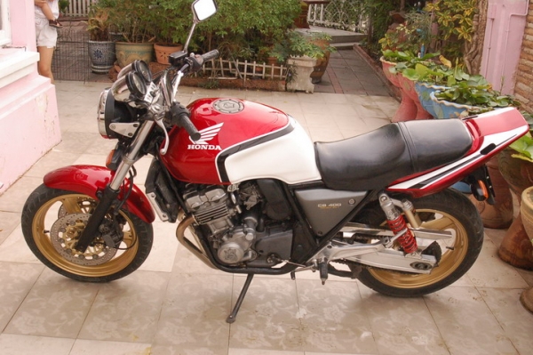 CB400 ทะเบียนแท้โอนขนส่ง ท่อสูตรยกชุด WR'S สภาพสวยๆช้าอดนะครับ