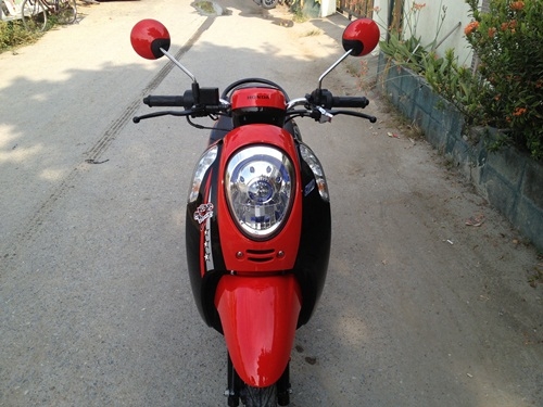 ขายscoopy-iสีเเดงดำ ปี2555