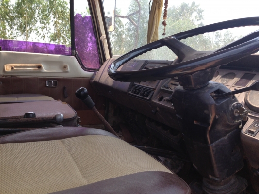 HINO F17 - 168 HP EH700 สิบล้อดั๊มพ์ 2 เพลา เครื่องเดิมๆแรงดี มีสโลว์อินเตอร์ครบพร้อมใช้งาน หัวเก๋งเดิมๆภายในคอนโซลสวยครบพร้อม พวงมาลัยเพาเวอร์ กระบะดั๊มพ์เหล็ก 12 ตันสภาพสวย ช่วงล่างคัชซีดี ยางสภาพดี 10 เส้นประมาณ 70\% พร้อมบรรทุกพร้อมใช้งานได้เลย เอกสารเ HINO F17 - 168 HP EH700 สิบล้อดั๊มพ์ 2 เพลา เครื่องเดิมๆแรงดี มีสโลว์อินเตอร์ครบพร้อมใช้งาน หัวเก๋งเดิมๆภายในคอนโซลสวยครบพร้อม พวงมาลัยเพาเวอร์ กระบะดั๊มพ์เหล็ก 12 ตันสภาพสวย ช่วงล่างคัชซีดี ยางสภาพดี 10 เส้นประมาณ 70\% พร้อมบรรทุกพร้อมใช้งานได้เลย เอกสารเ