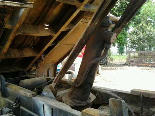 HINO F17 - 168 HP EH700 สิบล้อดั๊มพ์ 2 เพลา เครื่องเดิมๆแรงดี มีสโลว์อินเตอร์ครบพร้อมใช้งาน หัวเก๋งเดิมๆภายในคอนโซลสวยครบพร้อม พวงมาลัยเพาเวอร์ กระบะดั๊มพ์เหล็ก 12 ตันสภาพสวย ช่วงล่างคัชซีดี ยางสภาพดี 10 เส้นประมาณ 70\% พร้อมบรรทุกพร้อมใช้งานได้เลย เอกสารเ HINO F17 - 168 HP EH700 สิบล้อดั๊มพ์ 2 เพลา เครื่องเดิมๆแรงดี มีสโลว์อินเตอร์ครบพร้อมใช้งาน หัวเก๋งเดิมๆภายในคอนโซลสวยครบพร้อม พวงมาลัยเพาเวอร์ กระบะดั๊มพ์เหล็ก 12 ตันสภาพสวย ช่วงล่างคัชซีดี ยางสภาพดี 10 เส้นประมาณ 70\% พร้อมบรรทุกพร้อมใช้งานได้เลย เอกสารเ