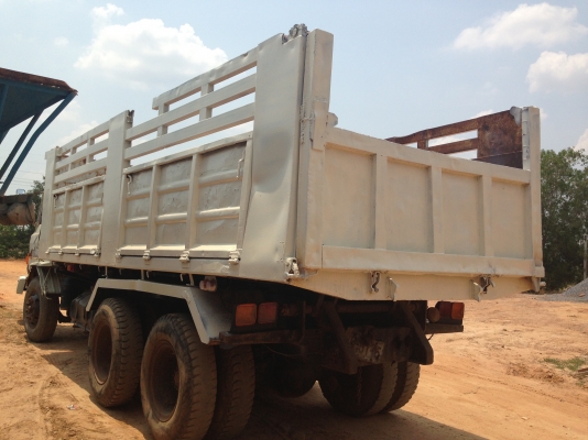 HINO F17 - 168 HP EH700 สิบล้อดั๊มพ์ 2 เพลา เครื่องเดิมๆแรงดี มีสโลว์อินเตอร์ครบพร้อมใช้งาน หัวเก๋งเดิมๆภายในคอนโซลสวยครบพร้อม พวงมาลัยเพาเวอร์ กระบะดั๊มพ์เหล็ก 12 ตันสภาพสวย ช่วงล่างคัชซีดี ยางสภาพดี 10 เส้นประมาณ 70\% พร้อมบรรทุกพร้อมใช้งานได้เลย เอกสารเ HINO F17 - 168 HP EH700 สิบล้อดั๊มพ์ 2 เพลา เครื่องเดิมๆแรงดี มีสโลว์อินเตอร์ครบพร้อมใช้งาน หัวเก๋งเดิมๆภายในคอนโซลสวยครบพร้อม พวงมาลัยเพาเวอร์ กระบะดั๊มพ์เหล็ก 12 ตันสภาพสวย ช่วงล่างคัชซีดี ยางสภาพดี 10 เส้นประมาณ 70\% พร้อมบรรทุกพร้อมใช้งานได้เลย เอกสารเ