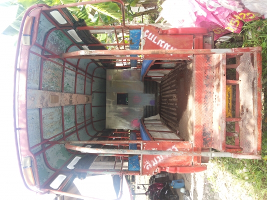 รถสองแถว4ล้อ