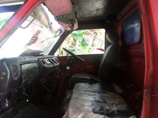 รถสองแถว4ล้อ