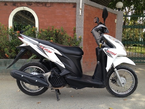 ขายhonda click125i สีขาวเทา ปี2555 ขายhonda click125i สีขาวเทา ปี2555