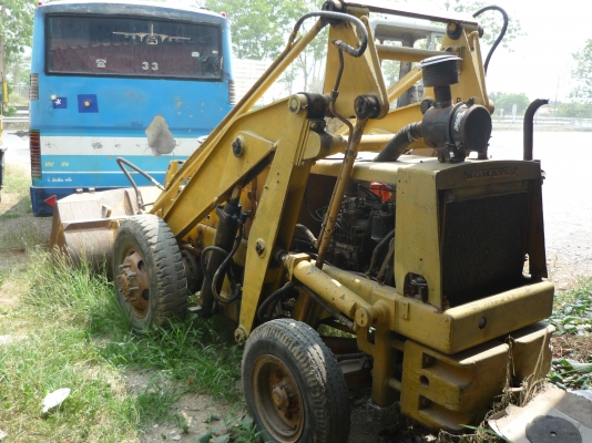 รถตักล้อยาง KOMUTSU รุ่นเล็ก