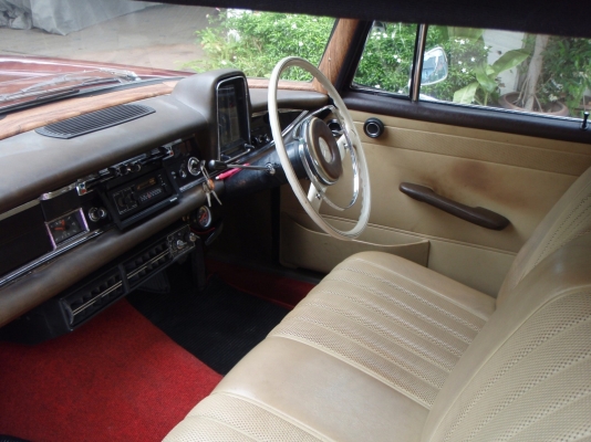ขายด่วน!!! รถโบราณ Benz 200 หางปลา ขายด่วน!!! รถโบราณ Benz 200 หางปลา