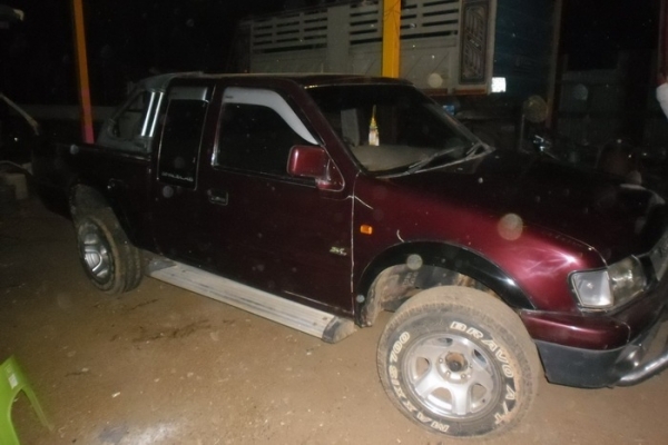 ISUZU DRAGON EYE SPACE CAB SX 2.5 MT ปี 41 รถบ้านสภาพดีพร้อมใช้งาน รถไม่เคยมีอุบัติเหตุหนัก เครื่องดีแห้งดี ภายในเก๋งคอนโซลสวยครบ CD แอร์เย็น พวงมาลัยเพาเวอร์ กระบะปูพื้นลายเนอร์ ช่วงล่างคัชซีสวย ยางสภาพดี 4 เส้นประมาณ 70\% ล้อแม็กลายสวยแต่งยกสูงให้แล้ว เอ