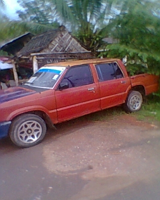 ขายรถกระบะ 4 ประตู MAZDA แม็กนั่ม ใส่เครื่อง นิสสัน LD28 6 สูบ เชื้อเพลิงดีเซล พวงมาลัยเพาเวอร์ เกียร์ธรรมดา ราคา 35000