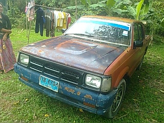 ขายรถกระบะ 4 ประตู MAZDA แม็กนั่ม ใส่เครื่อง นิสสัน LD28 6 สูบ เชื้อเพลิงดีเซล พวงมาลัยเพาเวอร์ เกียร์ธรรมดา ราคา 35000