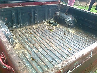 ขายรถกระบะ 4 ประตู MAZDA แม็กนั่ม ใส่เครื่อง นิสสัน LD28 6 สูบ เชื้อเพลิงดีเซล พวงมาลัยเพาเวอร์ เกียร์ธรรมดา ราคา 35000