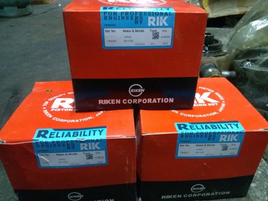 แหวนลูกสูบ EK100 ....ยี่ห้อ RIK 2,500 บาท