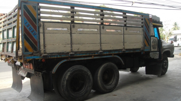 ISUZU หน้ายาว เครื่อง175แรง เบรคทริฟฟี่ ดั๊มดิน สวยพร้อมใช้