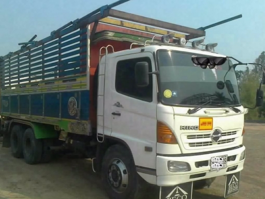 TOYOTA HILUX MIGHTY-X EXTRA CAB 2.5 MT ปี 35 รถบ้านเดิมๆสภาพดีพร้อมใช้งาน เครื่องแห้งแรงดีไม่มีเยิ้ม ภายในเก๋งคอนโซลครบพร้อม แอร์เย็น พวงมาลัยเพาเวอร์ กระบะไม่มีผุ ช่วงล่างคัชซีสวยมากไม่ผุ ยางสภาพดี 4 เส้นประมาณ 70\% พร้อมใช้งาน เอกสารทะเบียนภาษีครบพร้อมโอ