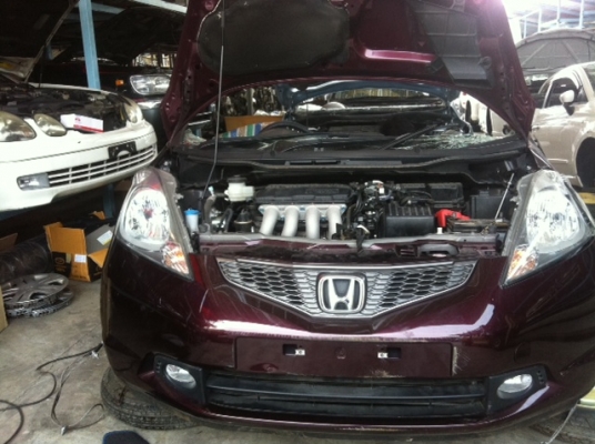 ขายหัวตัดและอะไหล่ HONDA NEW JAZZ เครื่องยนต์แท้ L15A เกียร์AT ขอบคุณมากครับคุณสันต์
