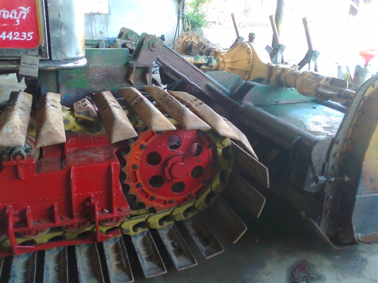 ขาย! รถตีดิน สามชุกการช่าง เครื่อง JO 235แรง ตัวเดิน10  ปั้มไดกิ้นเบอร์22