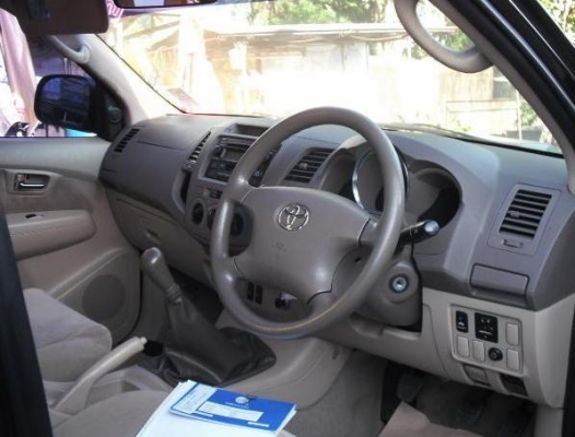 ขาย TOYOTA, วีโก้4ประตู3.0E(ไม่โฟร์)ปี08มีประกันชั้น1ขาดปรายปีรถสวยเดิมๆไม่เคยชนสีเดิมๆวิ่ง8xxxxกม.เองครับ