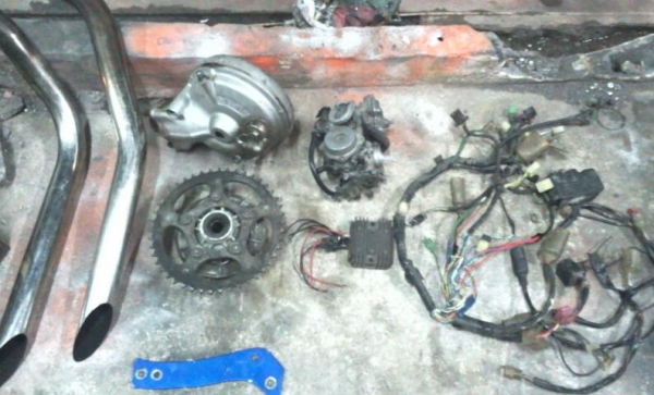 ระเบิดเครื่องsteed400(nb)