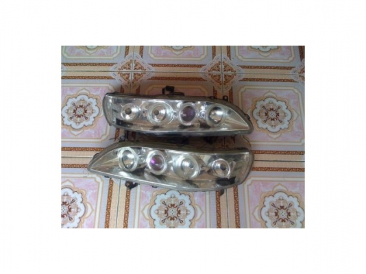 ไฟ HONDA accord รุ่นตาเพชร ปี94 ไฟ HONDA accord รุ่นตาเพชร ปี94