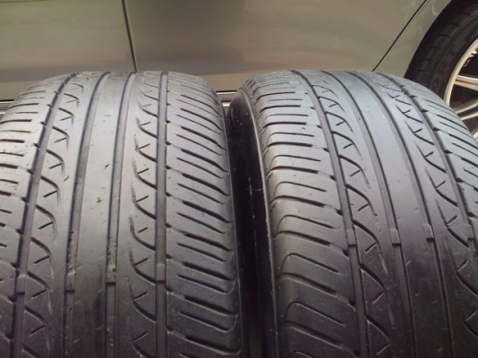 ยาง205 55 16 ปี11มี1คู่ดอกปานกลาง