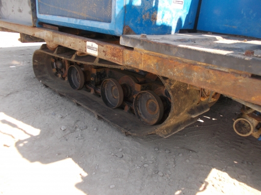 รหัส:13001002รถเกี่ยวข้าวนั่งขับใช้แทรคยางสามารถปรับที่เกี่ยวขึ้นลงได้เกี่ยวง่ายทำงานสะดวก