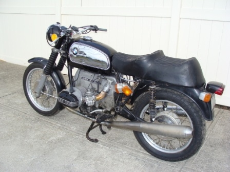 ผมจะไม่ปล่อยให้คนชั่วลอยนวลผมดอมตัวจริงรถมอเตอร์ไซคันนี้ไม่มีตัวตนมันใช้ชื่อผมไปหลอกคนใครหลงเชื่อหรือโอนเงินไปมัดจำให้ไปแจ้งคาวมจับเจ้าของบัญชีคดีช่อโกงได้สงใสติดต่อผมดอมกาฬสิธุ์ตัวจริง โทร 0872162649 เบอร์ผมไม่เคยเปรี่ยน