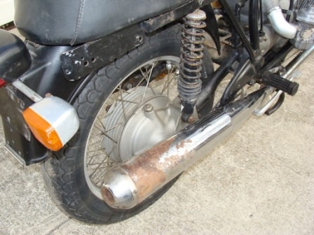 ผมจะไม่ปล่อยให้คนชั่วลอยนวลผมดอมตัวจริงรถมอเตอร์ไซคันนี้ไม่มีตัวตนมันใช้ชื่อผมไปหลอกคนใครหลงเชื่อหรือโอนเงินไปมัดจำให้ไปแจ้งคาวมจับเจ้าของบัญชีคดีช่อโกงได้สงใสติดต่อผมดอมกาฬสิธุ์ตัวจริง โทร 0872162649 เบอร์ผมไม่เคยเปรี่ยน