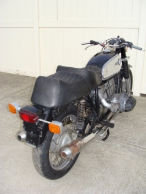 ผมจะไม่ปล่อยให้คนชั่วลอยนวลผมดอมตัวจริงรถมอเตอร์ไซคันนี้ไม่มีตัวตนมันใช้ชื่อผมไปหลอกคนใครหลงเชื่อหรือโอนเงินไปมัดจำให้ไปแจ้งคาวมจับเจ้าของบัญชีคดีช่อโกงได้สงใสติดต่อผมดอมกาฬสิธุ์ตัวจริง โทร 0872162649 เบอร์ผมไม่เคยเปรี่ยน