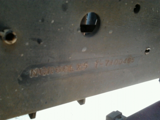 ISUZU NQR 120 HP 4HF1 ปี 42 หกล้อดั๊มพ์ กระบะดั๊มพ์มิเนียมคอกเกษตร 4 ตันสภาพสวยความยาว 4.30 เมตร เครื่องแห้งแรงดี ภายในเก๋งคอนโซลสวยครบ พวงมาลัยเพาเวอร์ ช่วงล่างใหญ่ติด F หน้าหลัง ยาง 8.25 ขอบ 16 สภาพดี 70\% พร้อมบรรทุกพร้อมใช้งาน เอกสารทะเบียนภาษีครบถูกต้