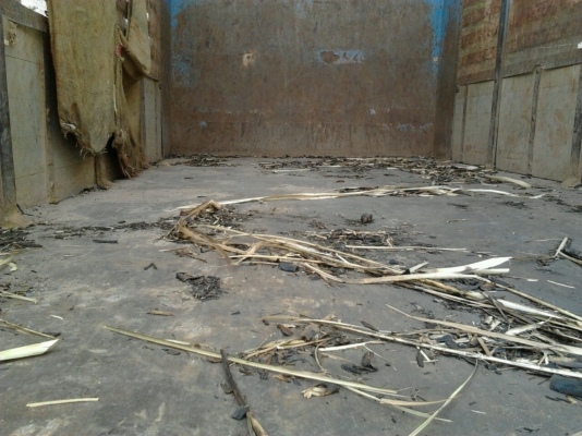 ISUZU NQR 120 HP 4HF1 ปี 42 หกล้อดั๊มพ์ กระบะดั๊มพ์มิเนียมคอกเกษตร 4 ตันสภาพสวยความยาว 4.30 เมตร เครื่องแห้งแรงดี ภายในเก๋งคอนโซลสวยครบ พวงมาลัยเพาเวอร์ ช่วงล่างใหญ่ติด F หน้าหลัง ยาง 8.25 ขอบ 16 สภาพดี 70\% พร้อมบรรทุกพร้อมใช้งาน เอกสารทะเบียนภาษีครบถูกต้