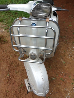 อยากขายเวสป้า Super 150 cc. หัวเหลี่ยม อิตาลีครับ ไม่มีทะเบียน